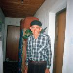 Selma M. (2000)  - Every day this man prays for the return of his sons. He lost them in the war and is still waiting for them. He lives together with his grandsons and sisters-in-law.