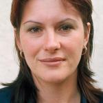 Mirsada A. (2000)  - Born on March 30th 1972 in Zvornik, lived till 1995 with her husband and daughter in Srebrenica. Her husband is considered missing since the fall of Srebrenica. Since July 1995, Mirsada lives in Tuzla. In the autumn of 2000, she married again.